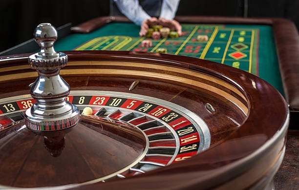 aternos mobile app showing Bonanza Gold alongside live blackjack and roulette tables